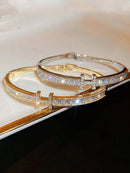 Fashionable Luxury Bracelet for Women, Elegant Versatile Statement Accessory
